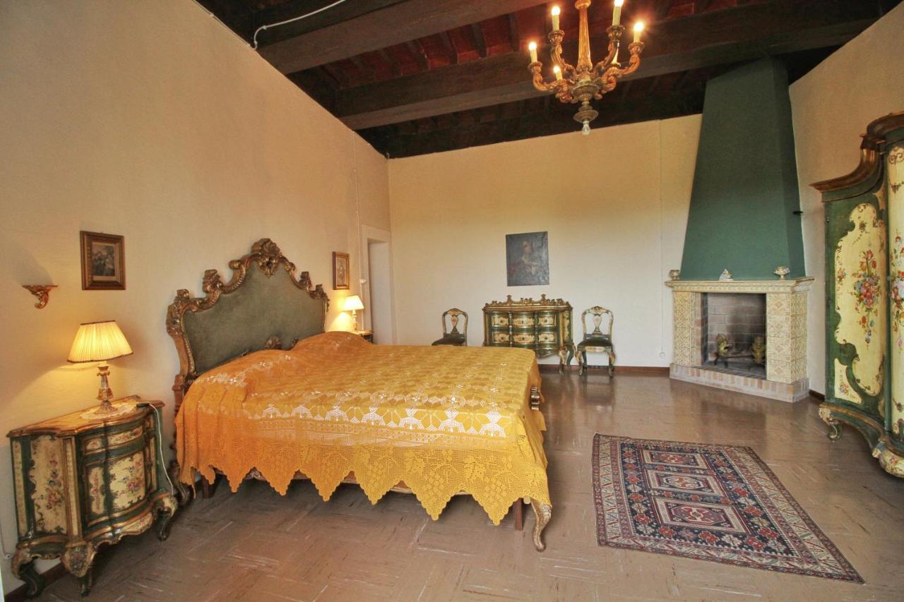 Castello Di Sovicille - Residenza D'Epoca Bed and Breakfast Eksteriør billede